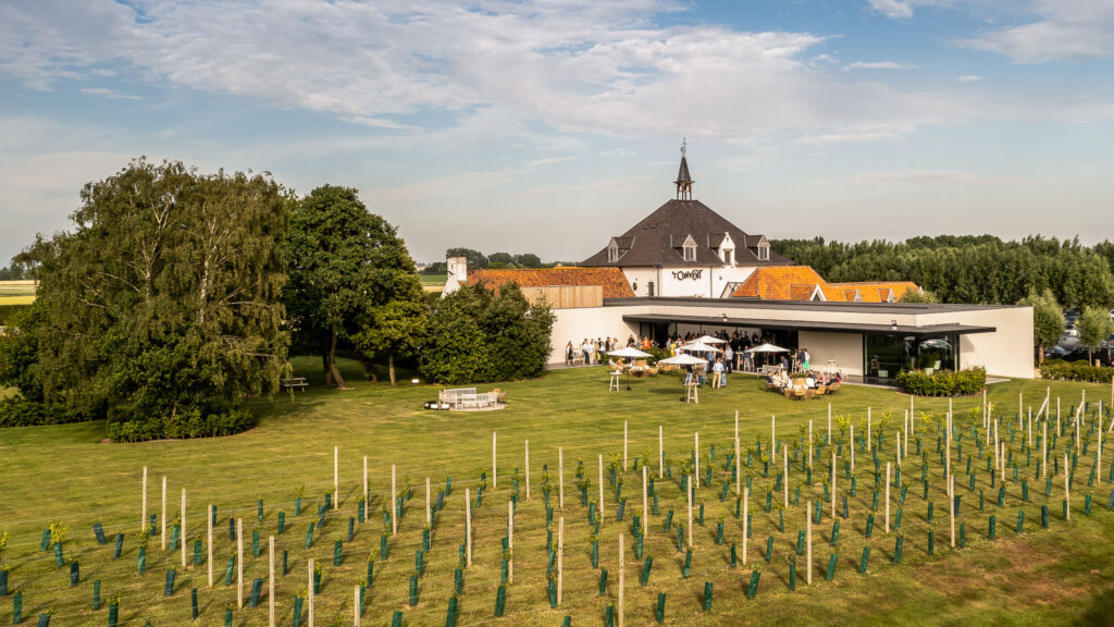 Overzicht van het domein van ’t Convent tijdens een bedrijfsevenement in West-Vlaanderen