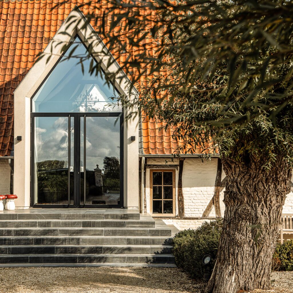 Ingang van ’t Convent in Lo-Reninge, ideale locatie voor een weekendje weg in de Westhoek